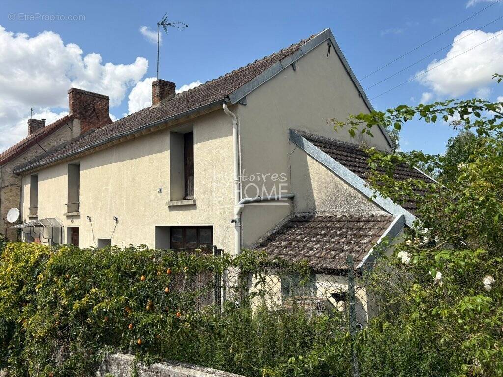 Maison à LA FERTE-GAUCHER
