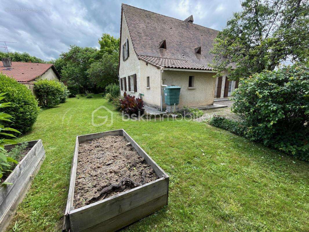 Propriété à saisir au coeur de Lalinde - photo 2