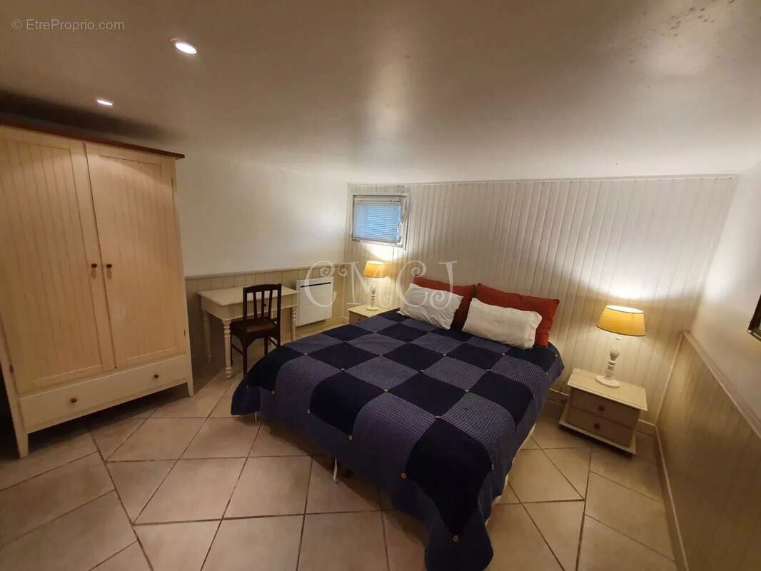 Maison à TREDREZ-LOCQUEMEAU