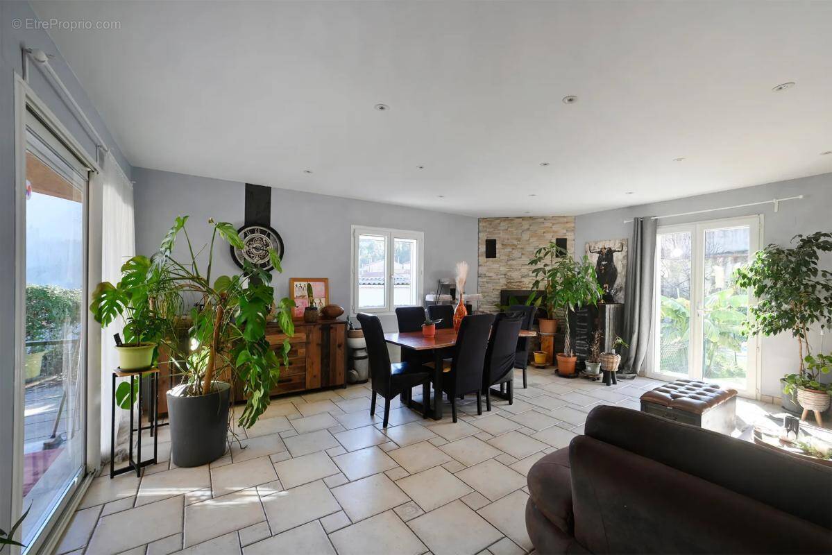 Maison à LE MARTINET