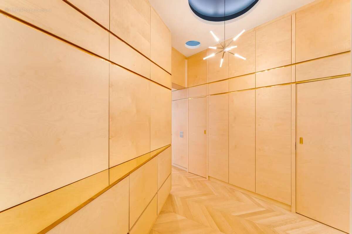 Appartement 97 m² à Paris-2e  - photo 3