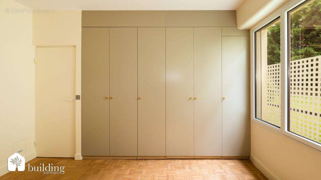 Appartement à NEUILLY-SUR-SEINE