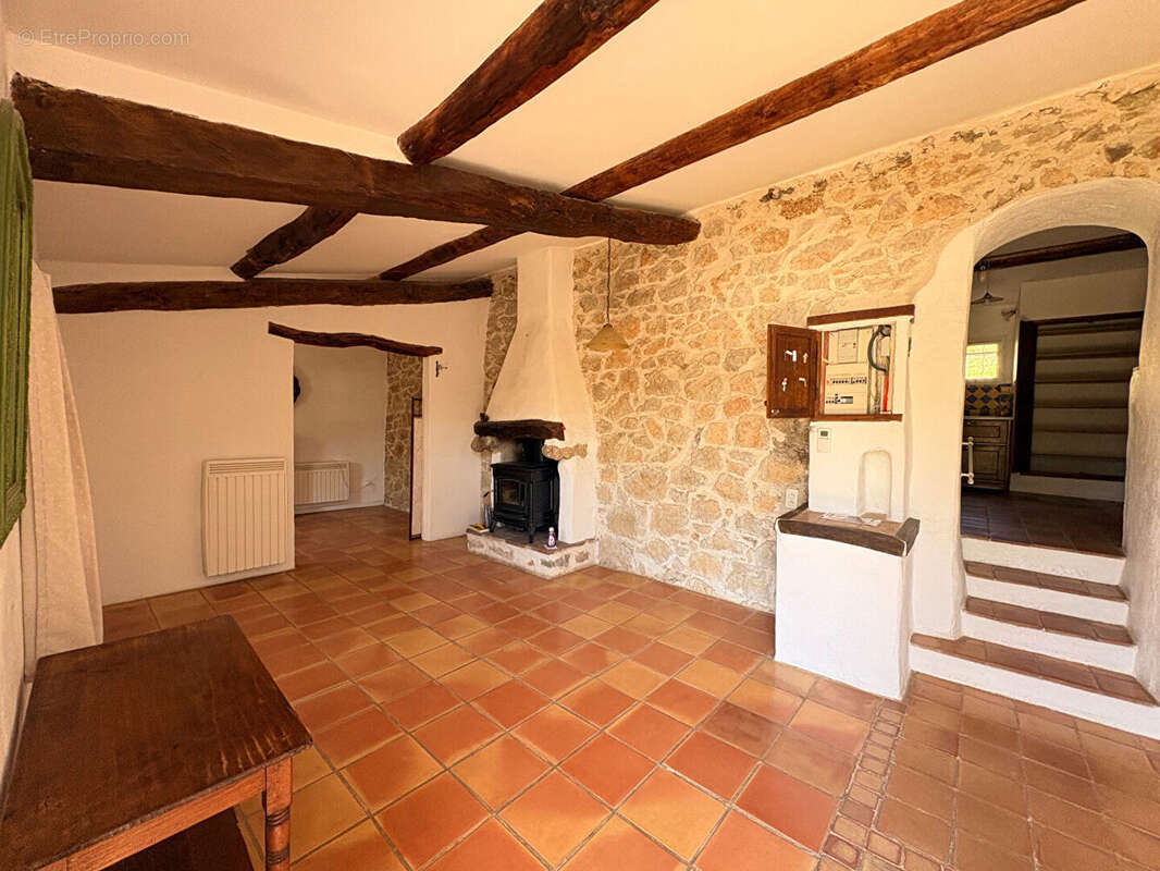 Maison à BUIS-LES-BARONNIES
