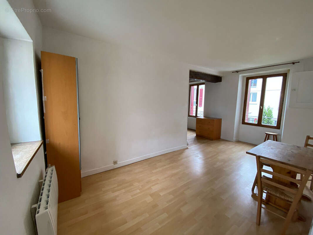 Appartement à CHAVILLE