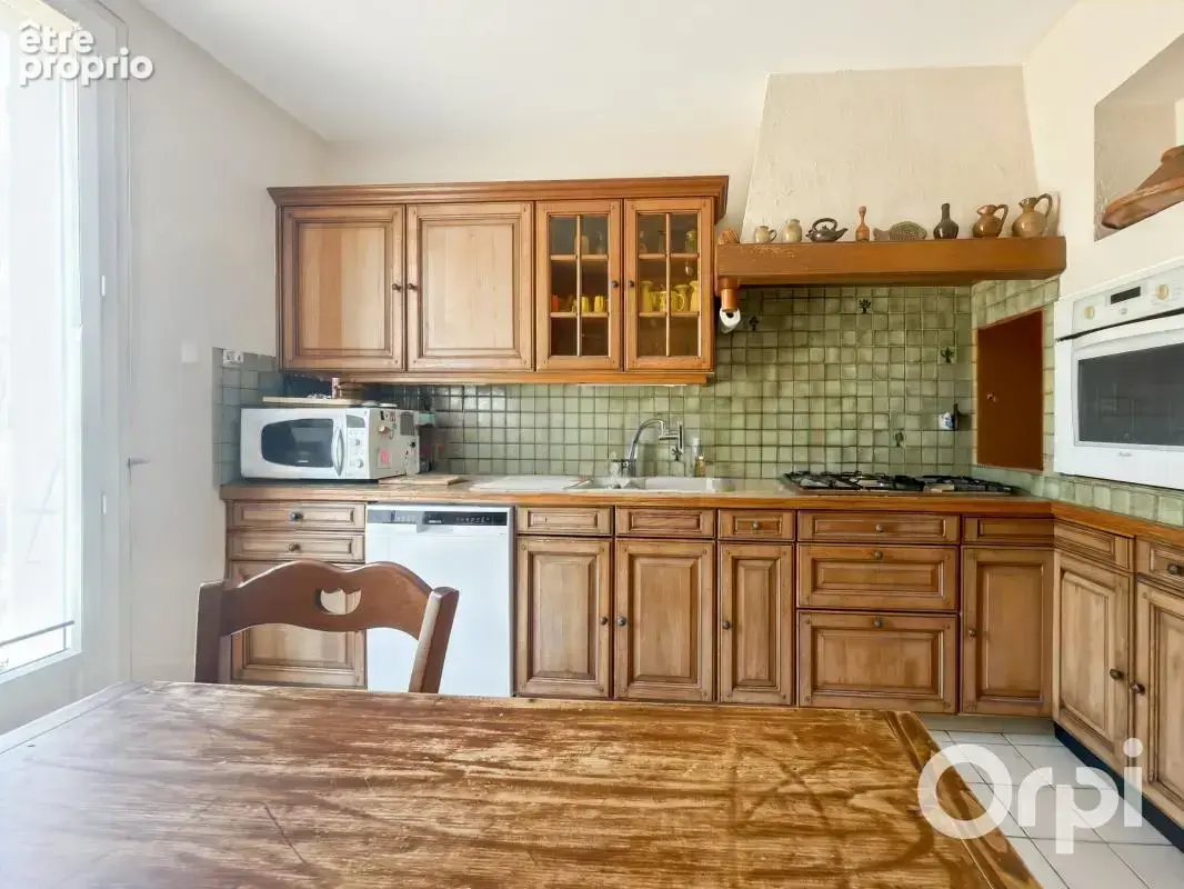 Saint-Péray — Maison familiale de 142 m² avec grand terrain - photo 10