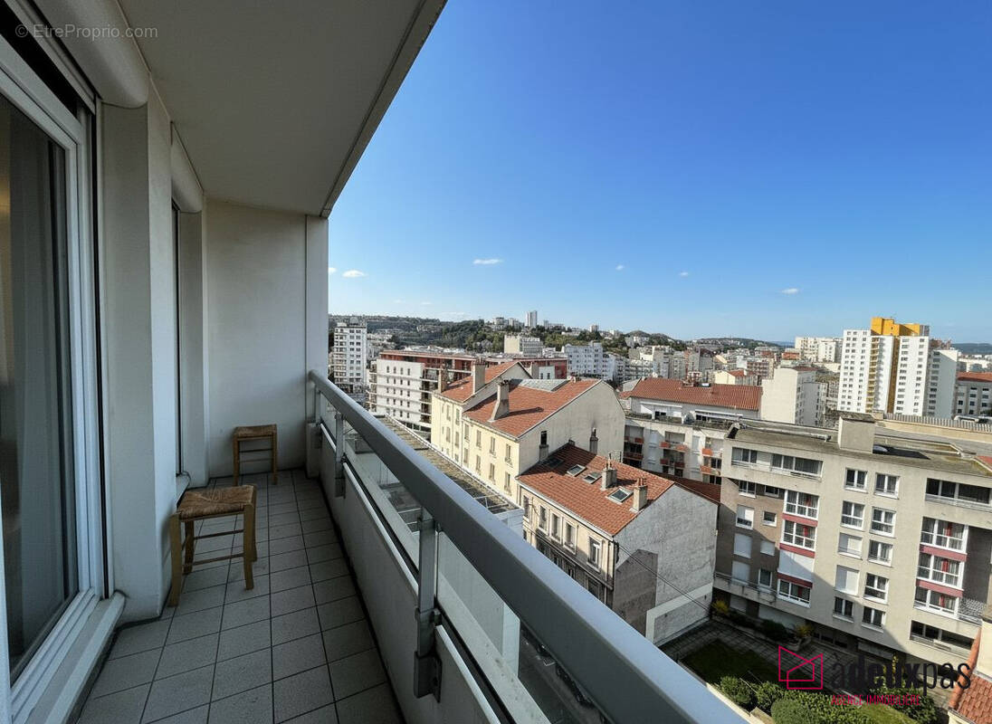 Appartement à SAINT-ETIENNE