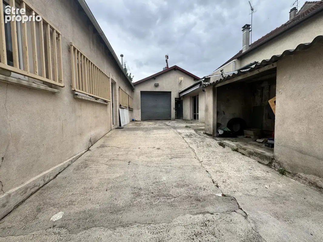 Commerce à LE BLANC-MESNIL