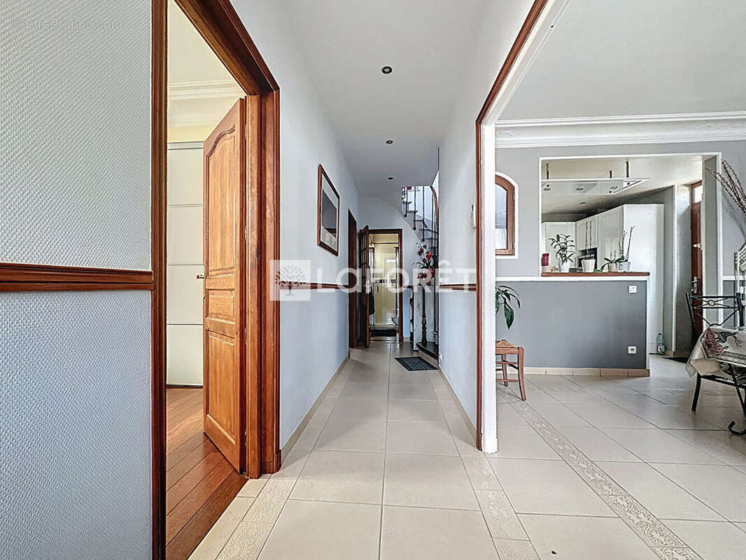 Maison à CHAMPIGNY-SUR-MARNE