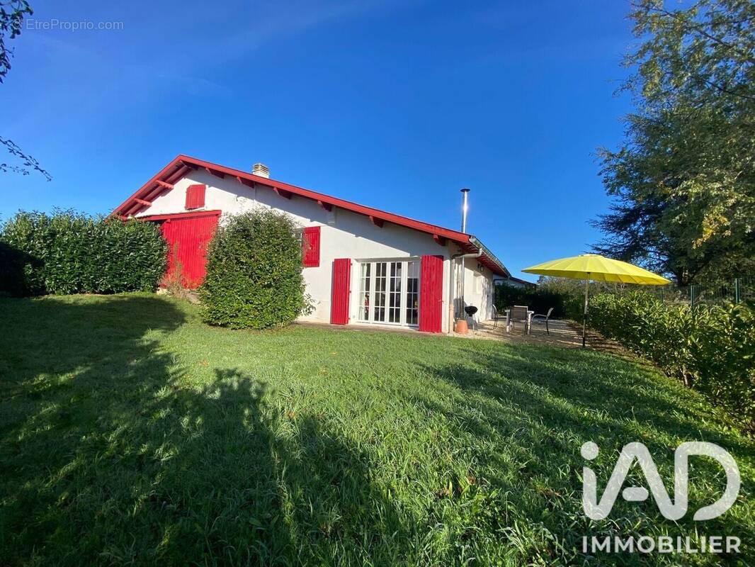 Photo 1 - Maison à CAMBO-LES-BAINS