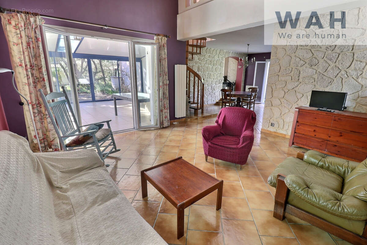 Maison villa 5 pieces sur terrain 1880 m2 - 34160 saint-jean-de-cornies - photo 6
