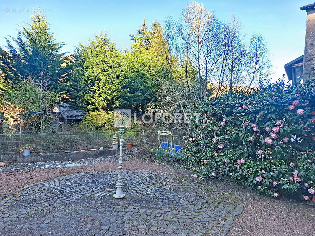 Maison à BELLEVILLE