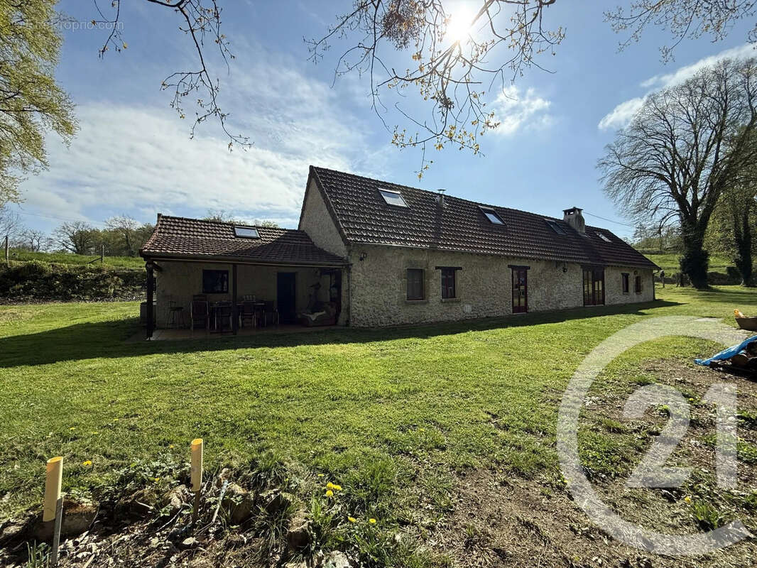 Maison à SOUVIGNY