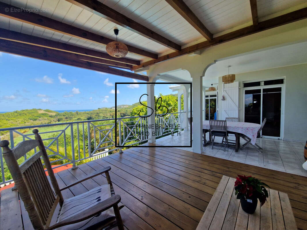 Maison à LA TRINITE