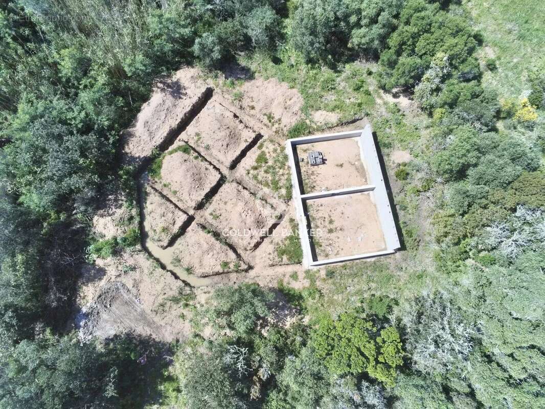 Terrain à BONIFACIO