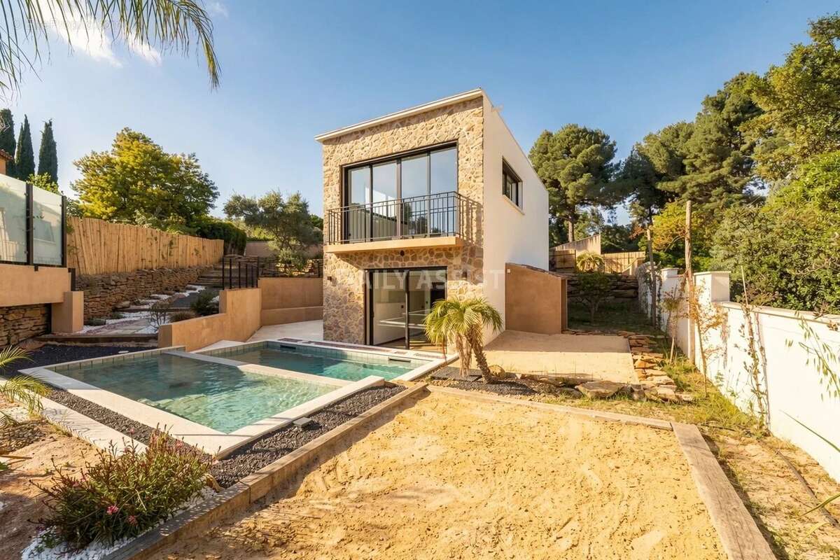 Maison Neuve Vue Dégagée Saint Cyr sur Mer - photo 7