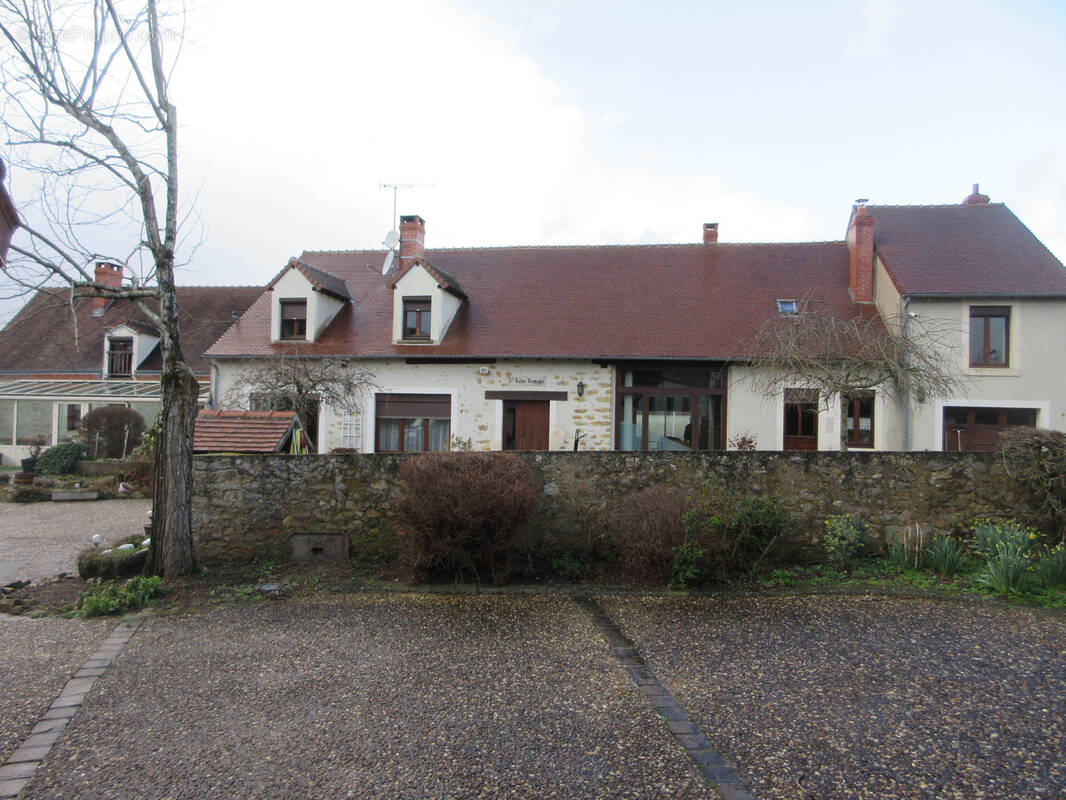 Maison à BAZAIGES