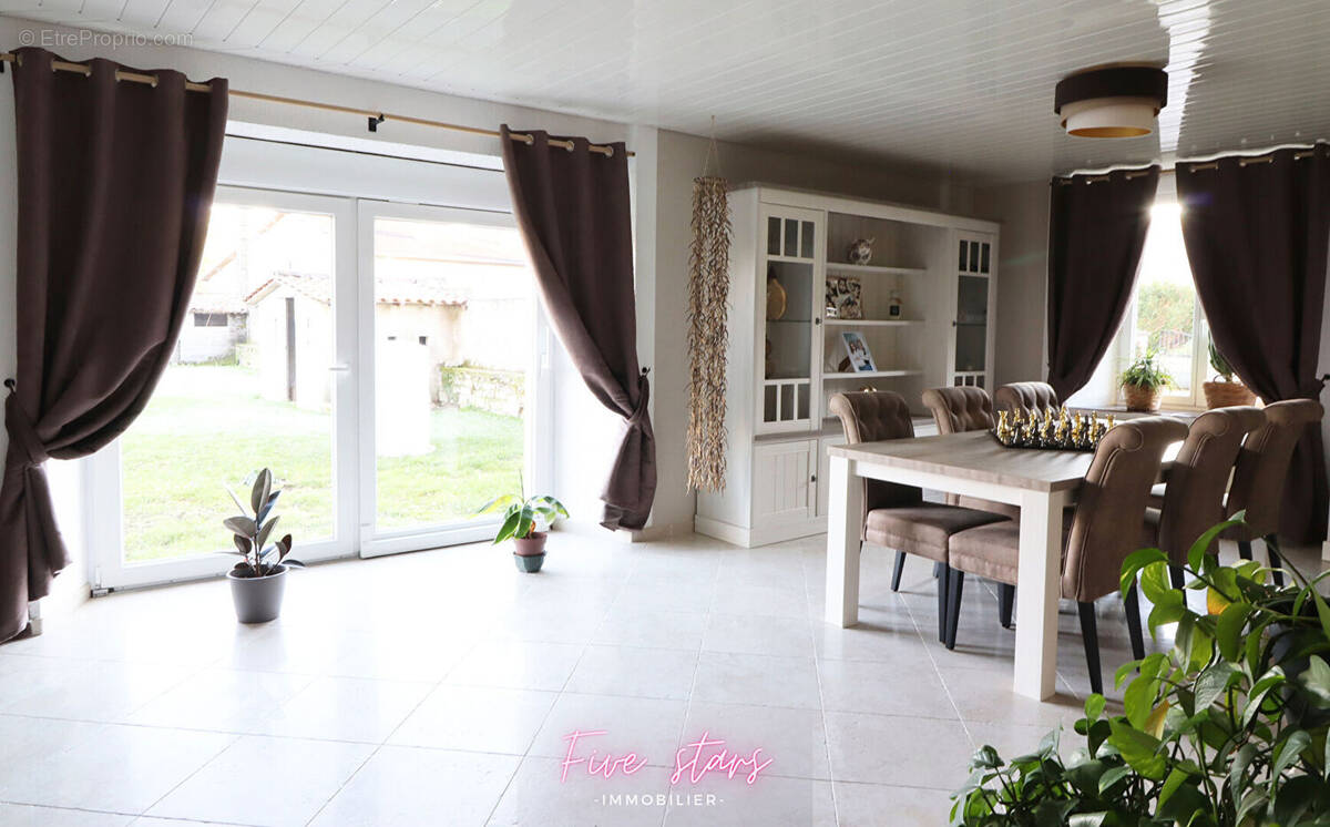 Maison à TILLY-SUR-MEUSE