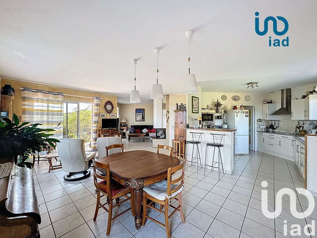 Photo 6 - Maison à VERANNE