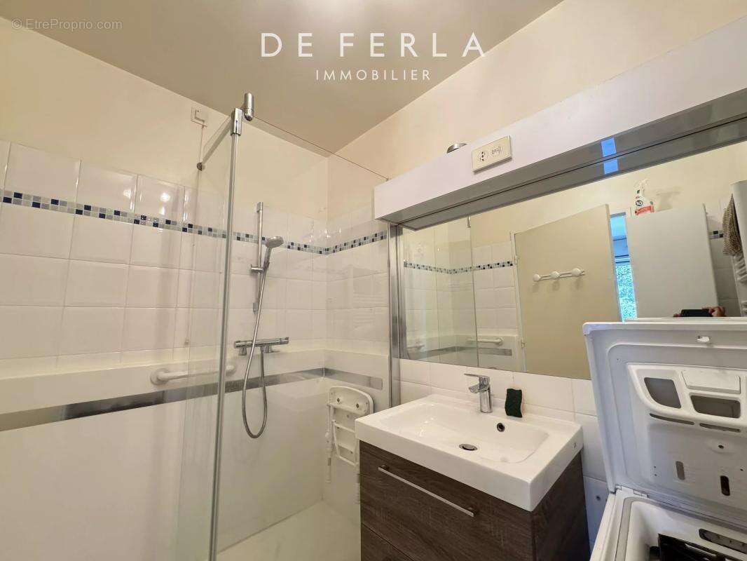 Appartement à MONTROUGE