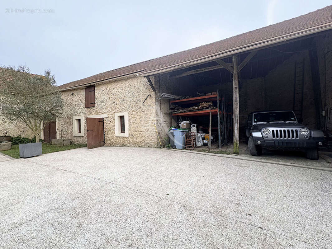 Maison à DOURDAN