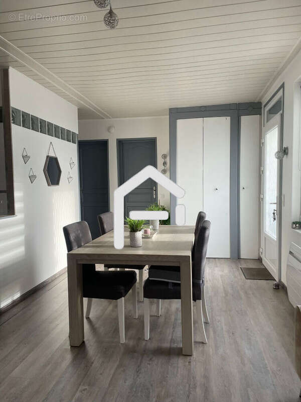 Maison à CORBEIL-ESSONNES