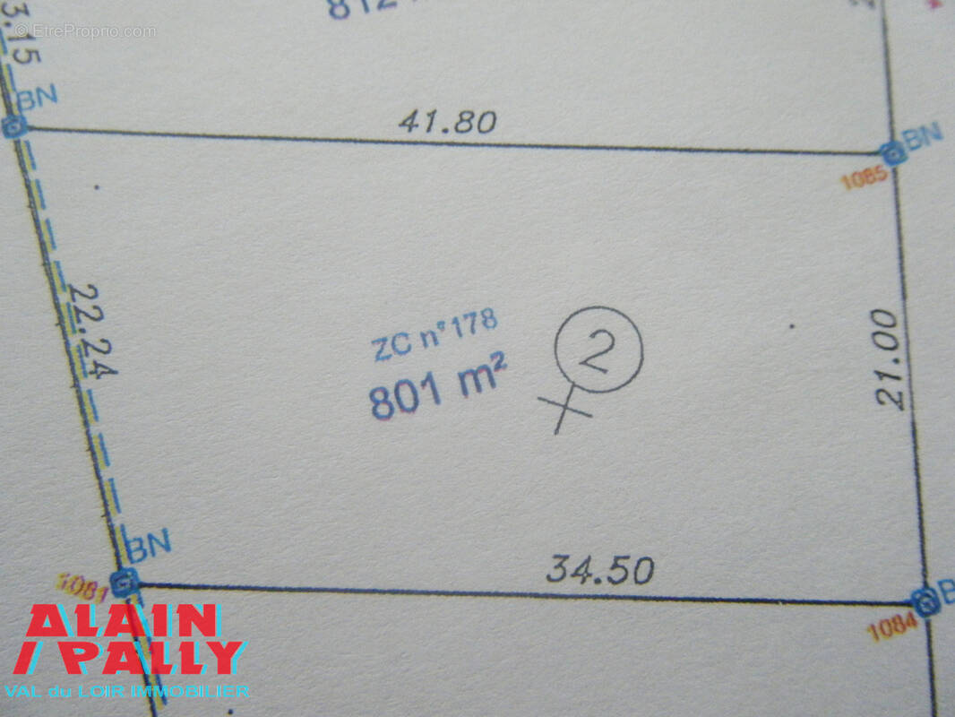Terrain à CLOYES-SUR-LE-LOIR
