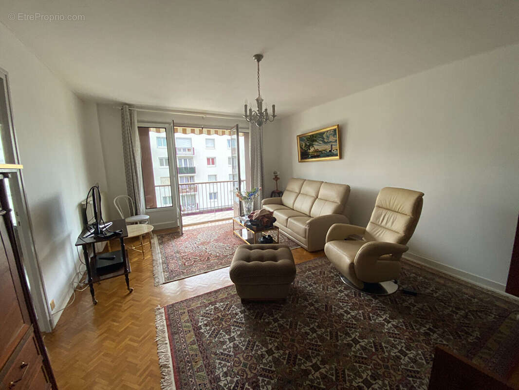 Appartement à BOIS-D&#039;ARCY