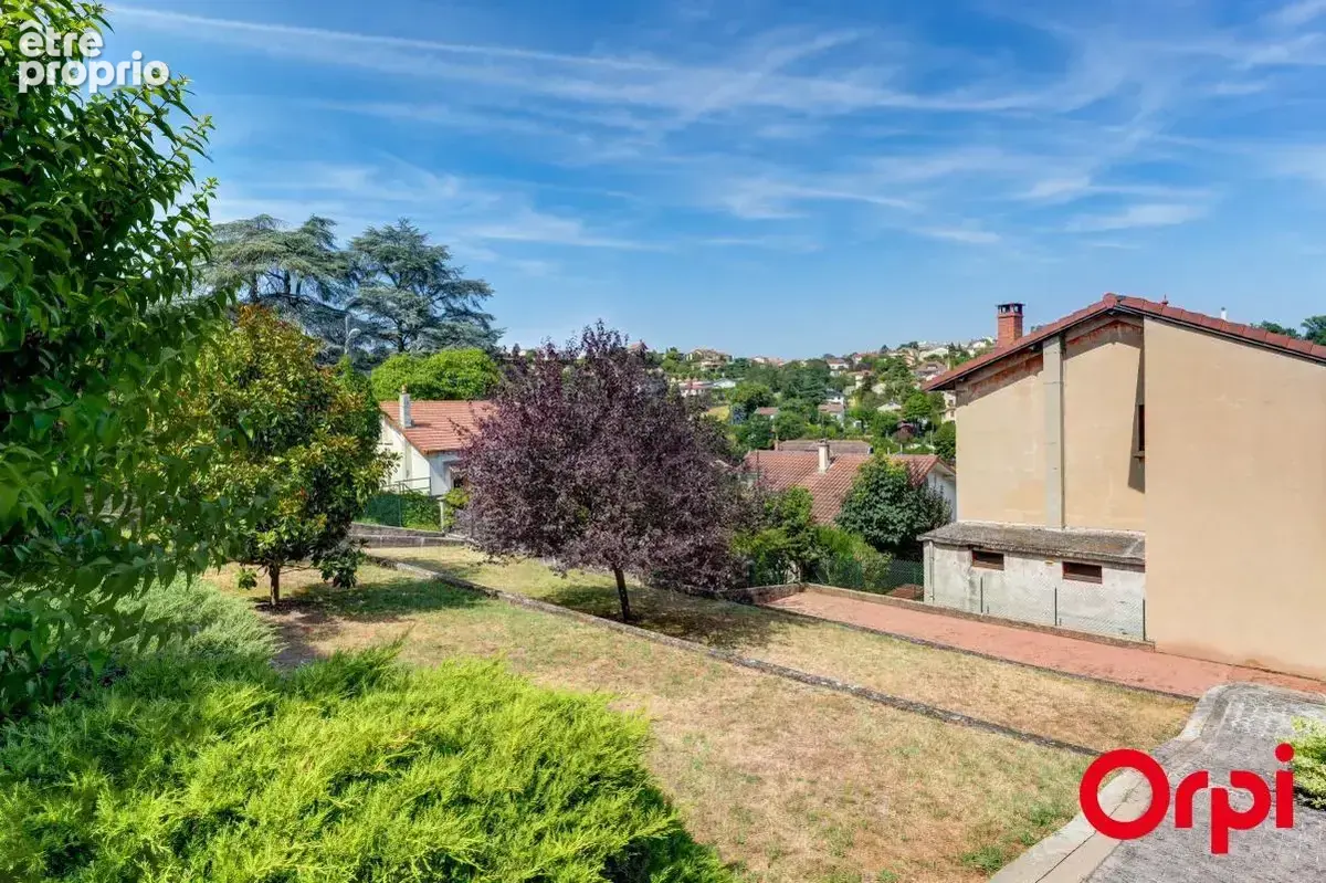 Maison familiale de 158 m² avec une belle vue dégagée - photo 2