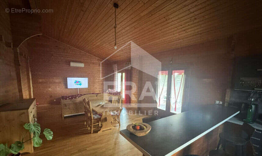 Maison à MONTPON-MENESTEROL