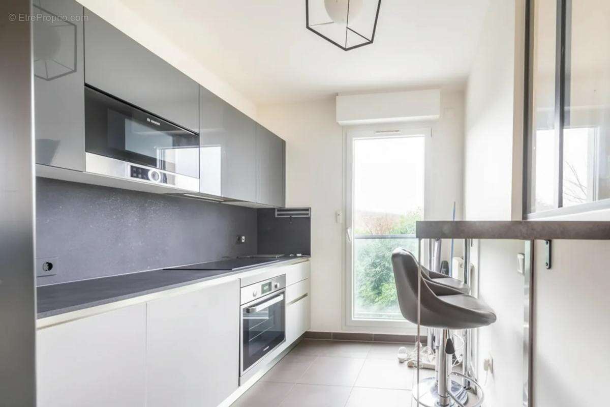 Appartement à RUEIL-MALMAISON
