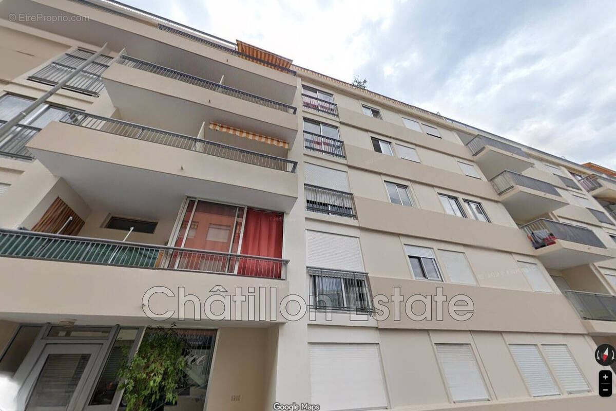 Appartement à VALLAURIS