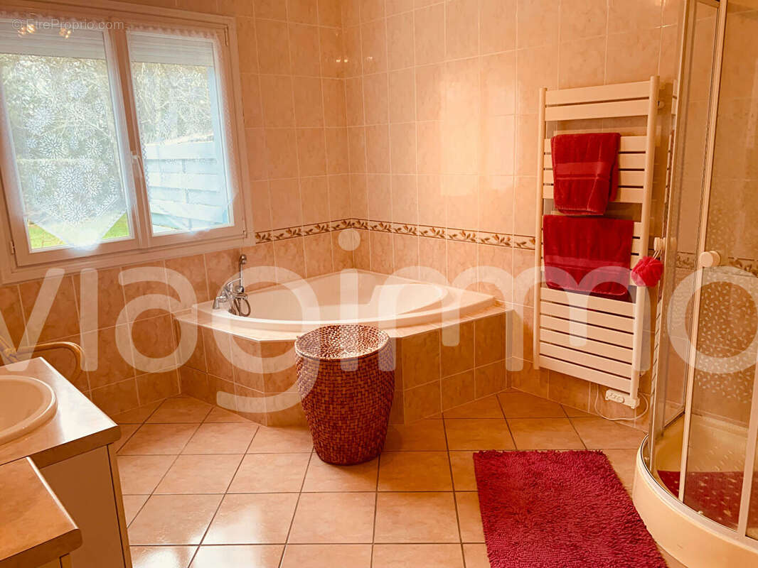 Maison à GRANDCHAMPS-DES-FONTAINES