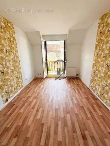 Maison à FONTENAY-LE-FLEURY