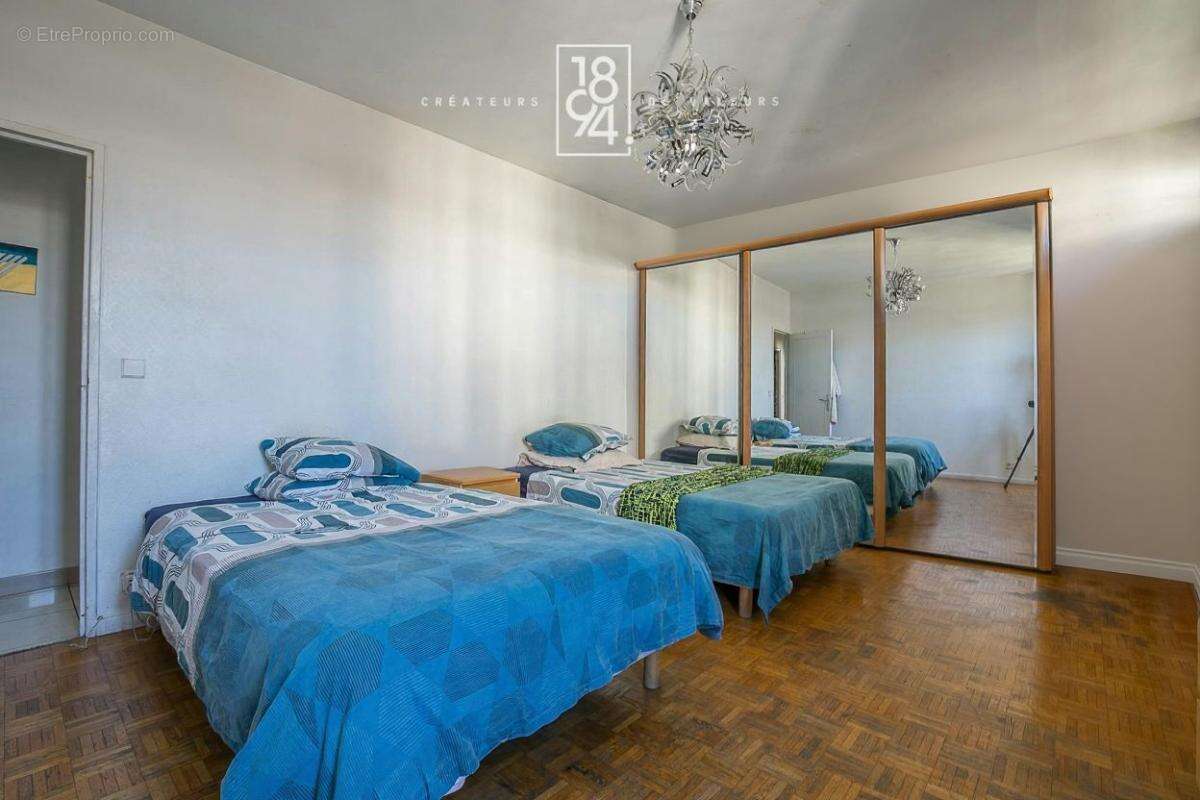 Appartement à MARSEILLE-8E