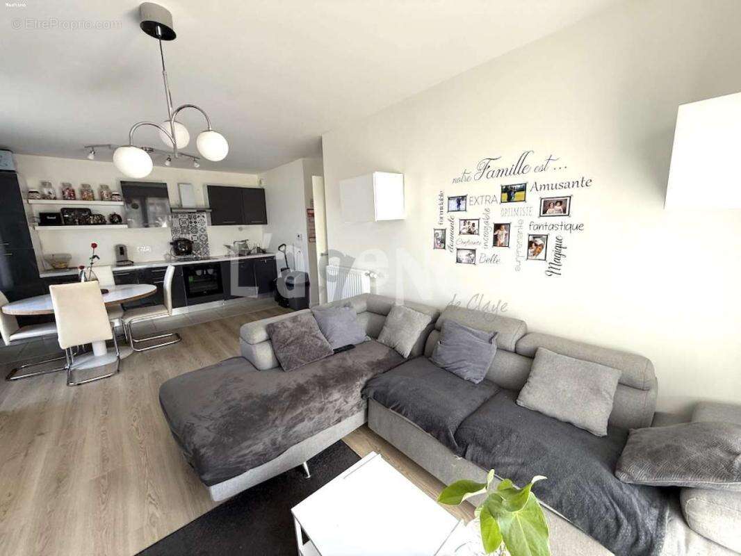 Appartement à CLAYE-SOUILLY