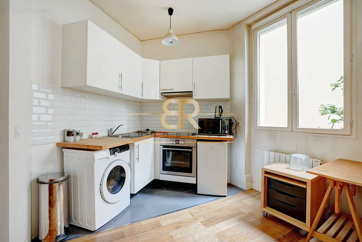 Appartement à PARIS-2E
