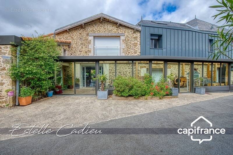 Maison à LA FLOCELLIERE