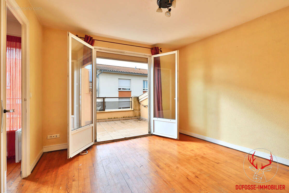 T2 dernier étage avec terrasse 14 m² - photo 7