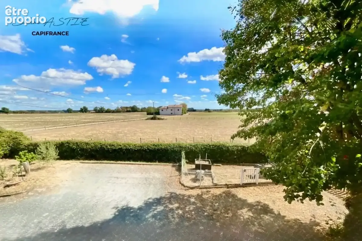 MONTCEAUX - Maison familiale de 136 m² environ - 3 chambres et espace indépendant climatisé - Terrain de 2 384 m² - photo 20