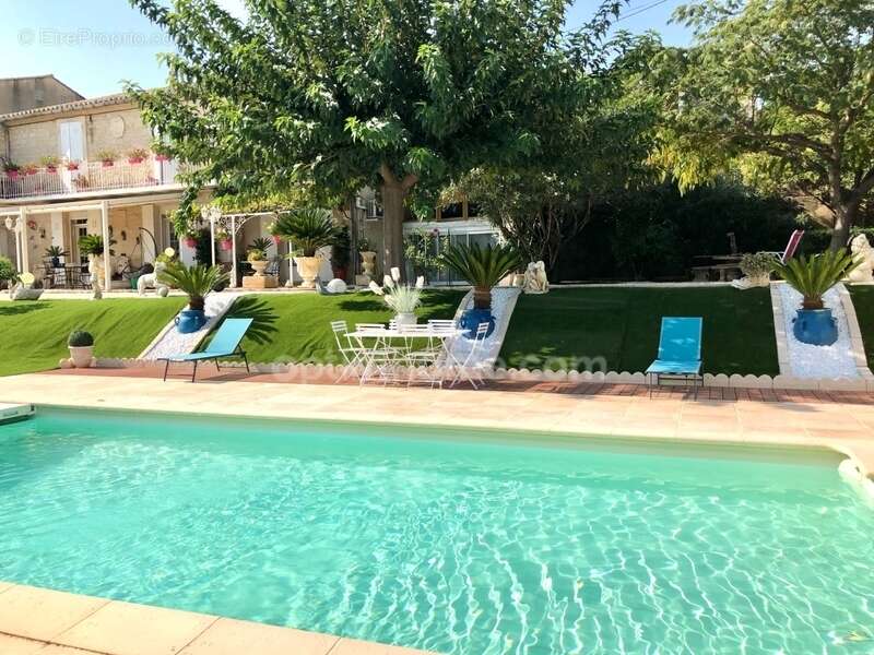 Maison à BELLEGARDE