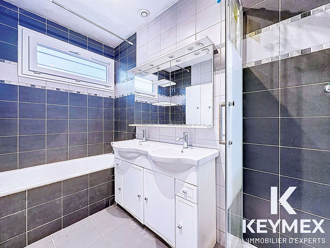 Maison à MERY-SUR-OISE