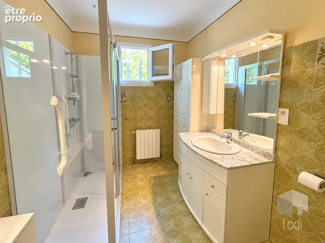 GRIGNAN, maison de plain pied de 150 m2 - photo 10