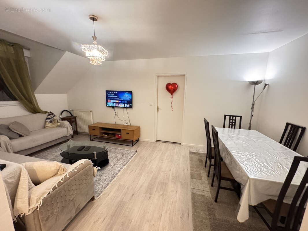 Appartement à AUBERGENVILLE