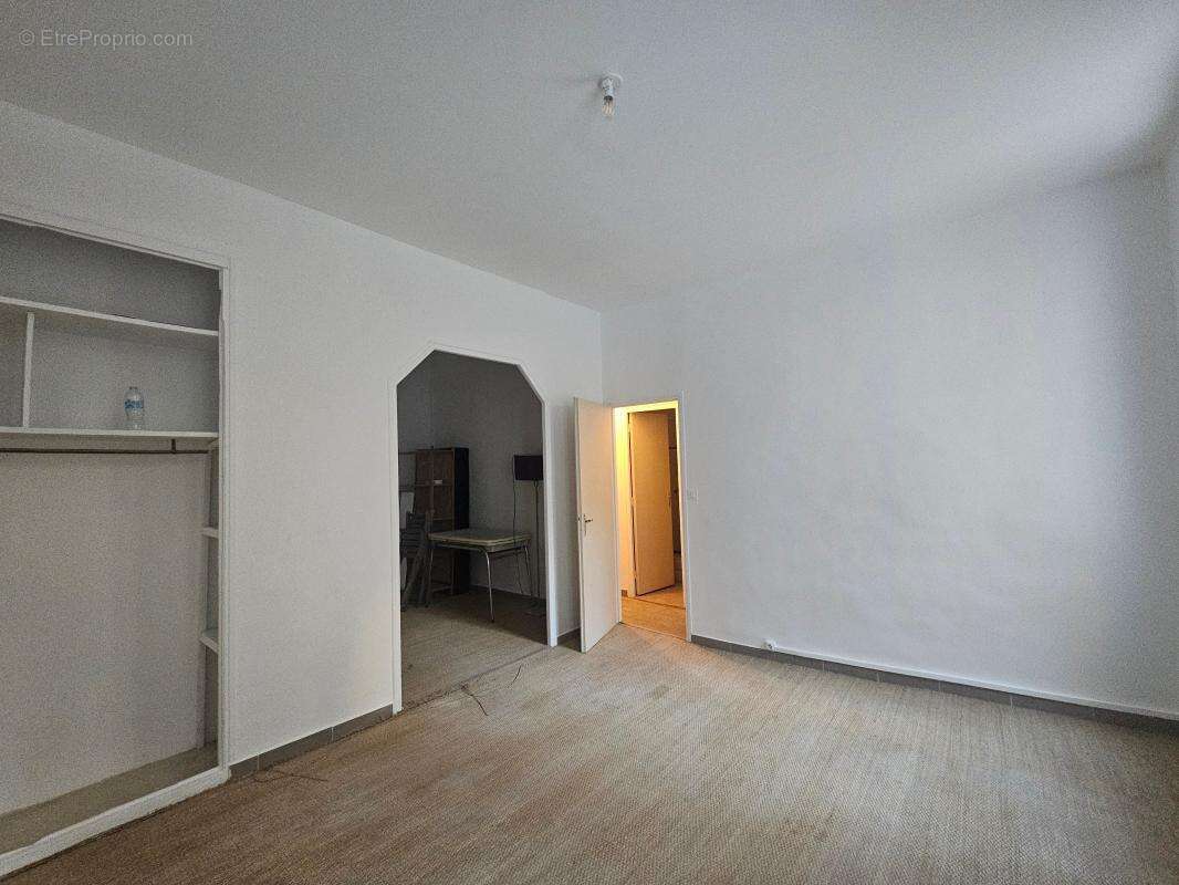 Appartement à MARSEILLE-6E