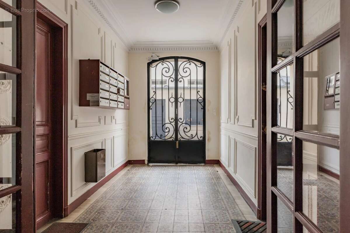 Appartement à PARIS-15E