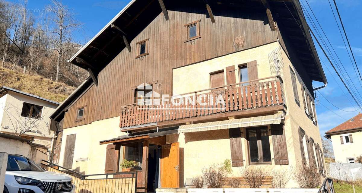 Maison à MAGLAND