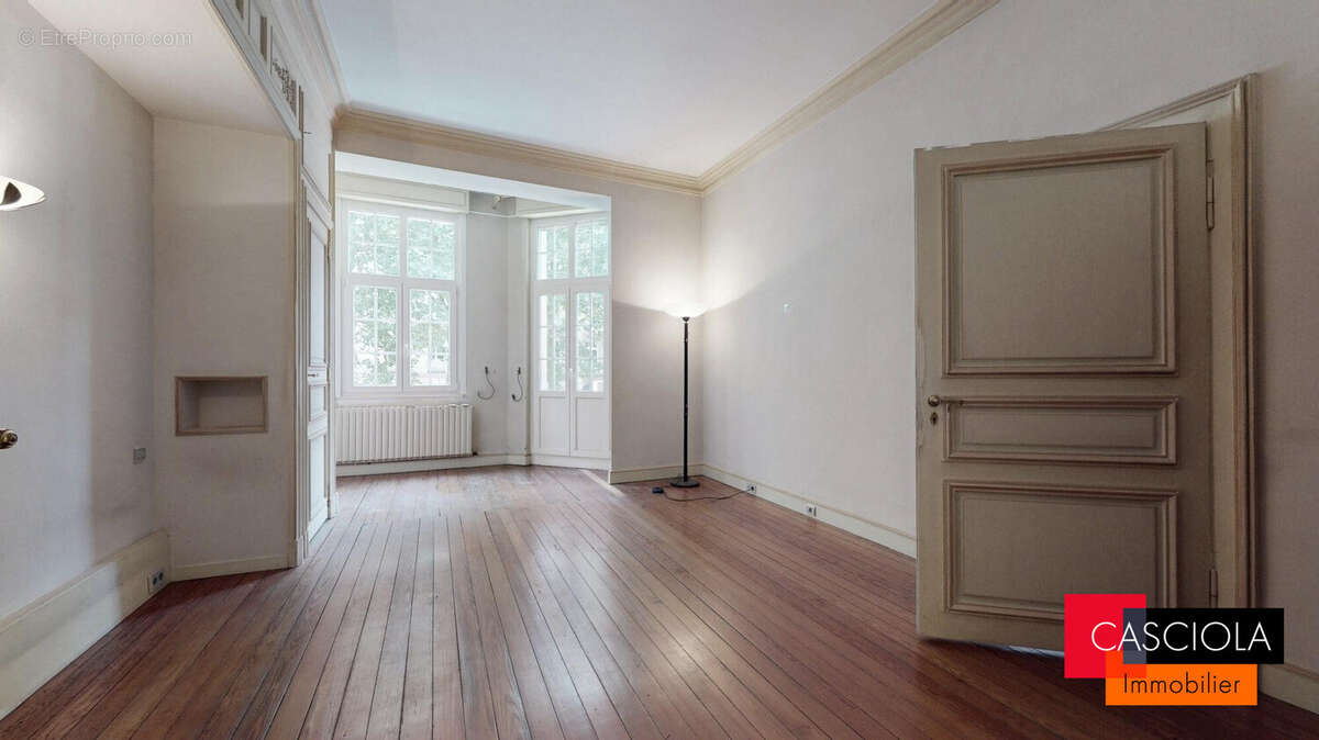 Appartement 163 m² à Metz  - photo 9