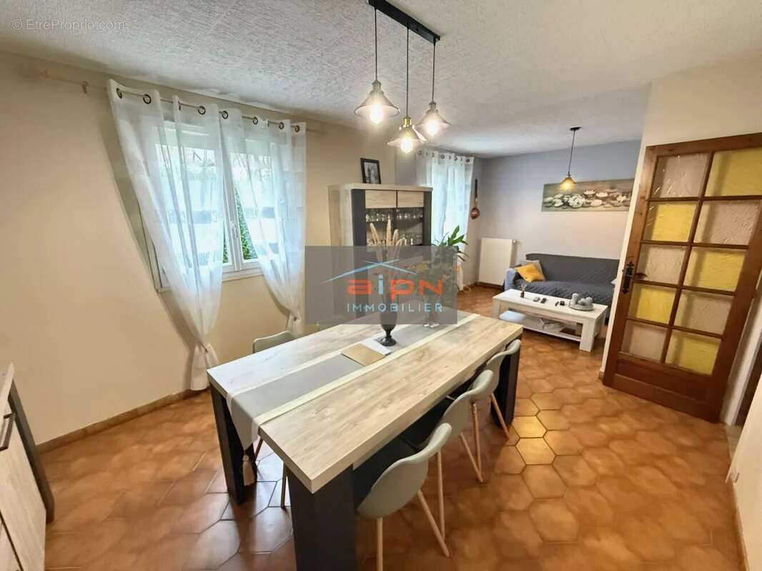 Maison à SOTTEVILLE-LES-ROUEN