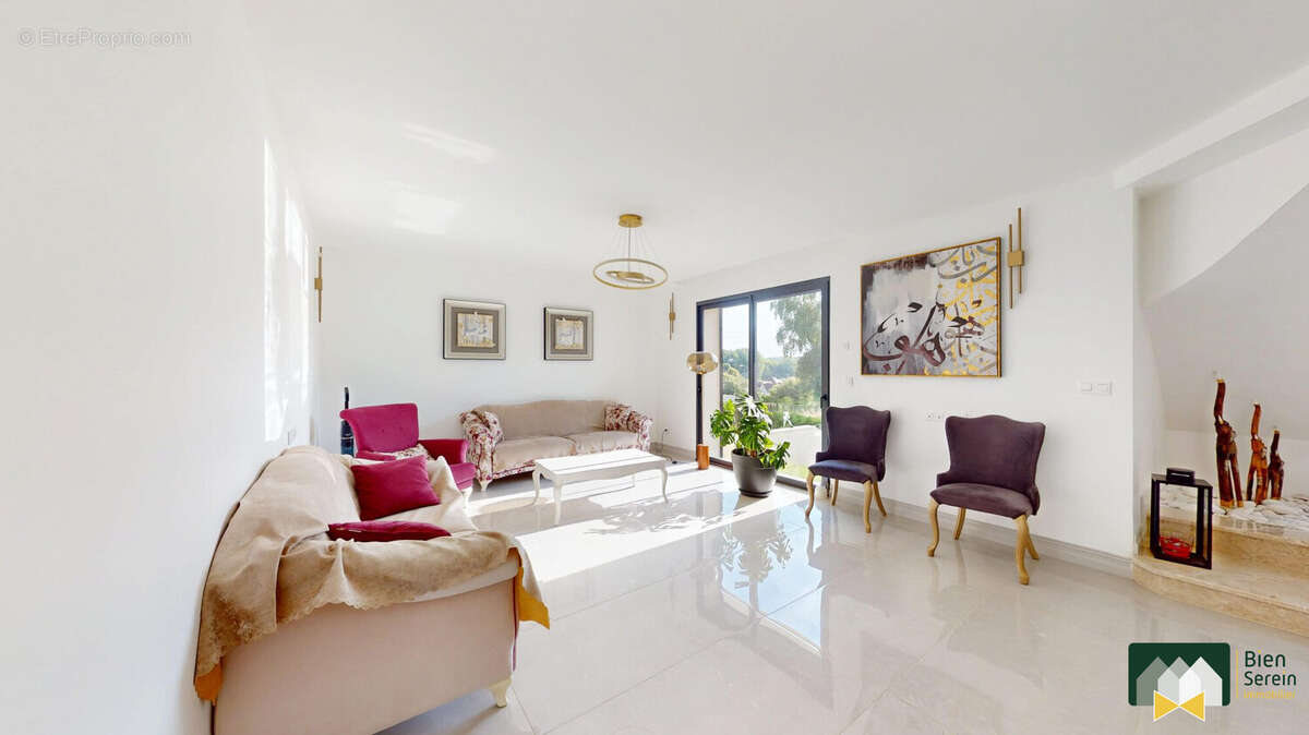 Deuxième salon - Maison à SAINT-PREST