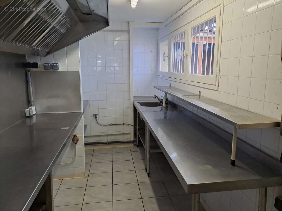 Commerce à NARBONNE